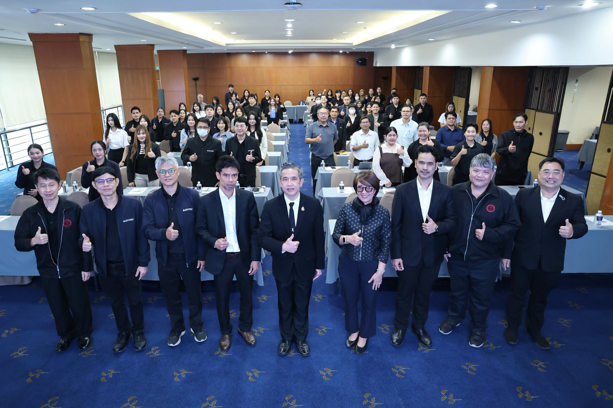 พพ. โชว์ผลสำเร็จส่งเสริมอนุรักษ์พลังงานในโรงงาน SMEs นำร่องติดตามผลกว่า 450 แห่งทั่วประเทศ เร่งยกระดับแผนกลยุทธ์เสริมขีดความสามารถการแข่งขัน รองรับร่าง พ.ร.บ. การเปลี่ยนแปลงสภาพภูมิอากาศ